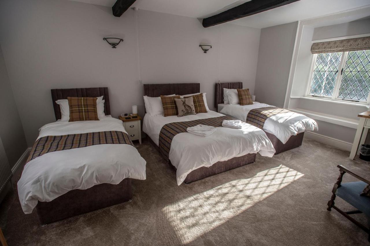 The Berwyn Arms Hotell Corwen Exteriör bild