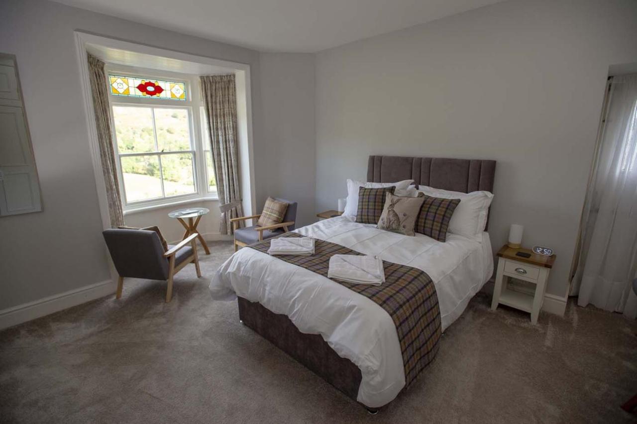 The Berwyn Arms Hotell Corwen Exteriör bild